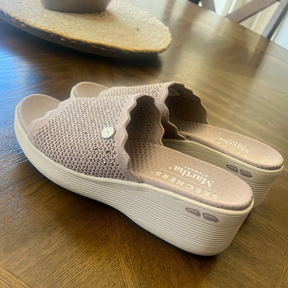 Skechers Martha Stewart Pier-Lite Lite Essence Wedge Sandal